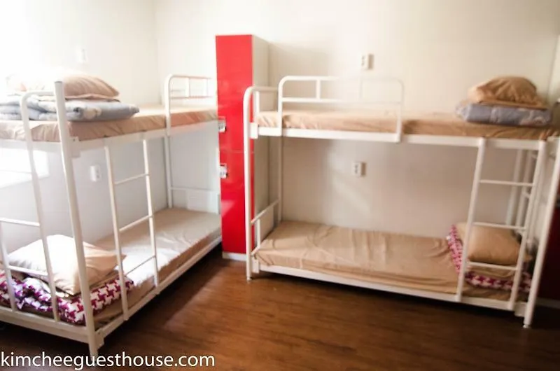 Kimchee Busan Downtown Guesthouse 2*,