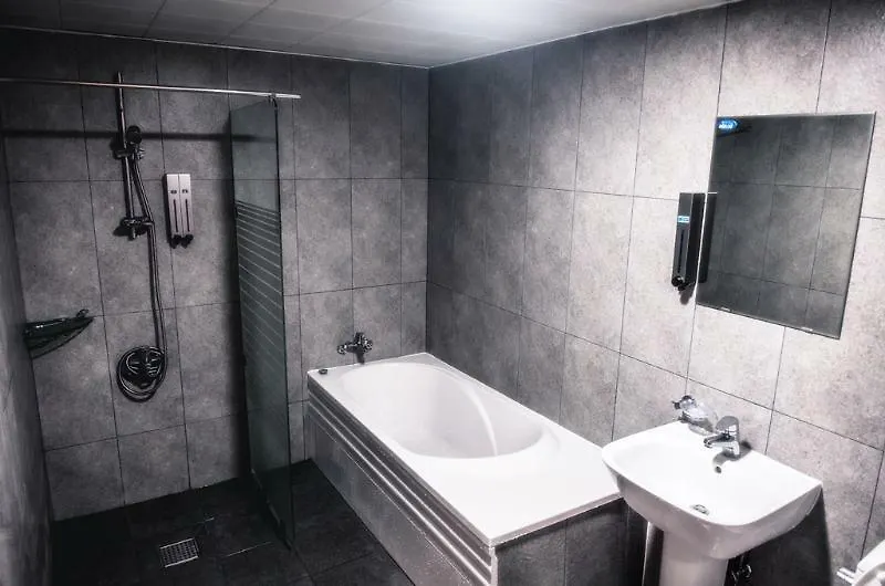 Kimchee Busan Downtown Guesthouse 2*,  South Korea
