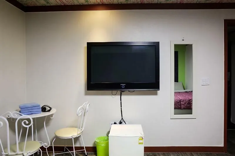 ** Hotel Kimchee Busan Downtown Guesthouse South Korea